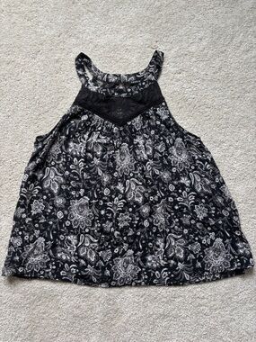 torrid Black and White Paisley Lace-Trim Tank